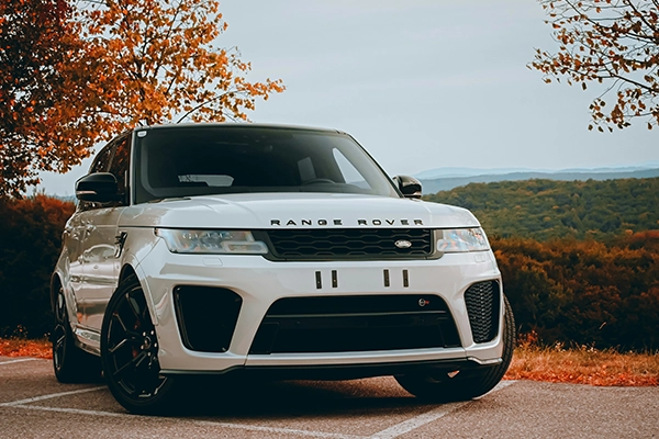 white Range Rover
